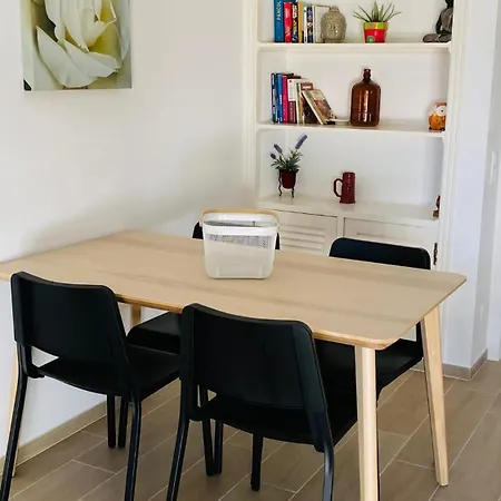 5 Min A Pe Da Praia, Com Terraco Ao Sol, No 1º Andar Lejlighed