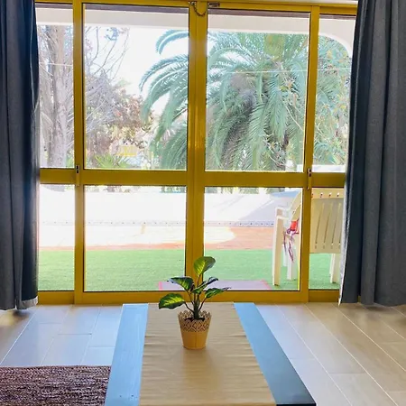 5 Min A Pe Da Praia, Com Terraco Ao Sol, No 1º Andar * Quarteira