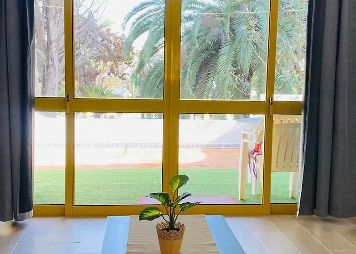 5 Min A Pe Da Praia, Com Terraco Ao Sol, No 1º Andar * Quarteira